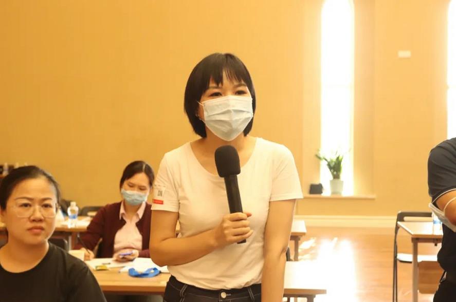 参会嘉宾积极参与提问交流